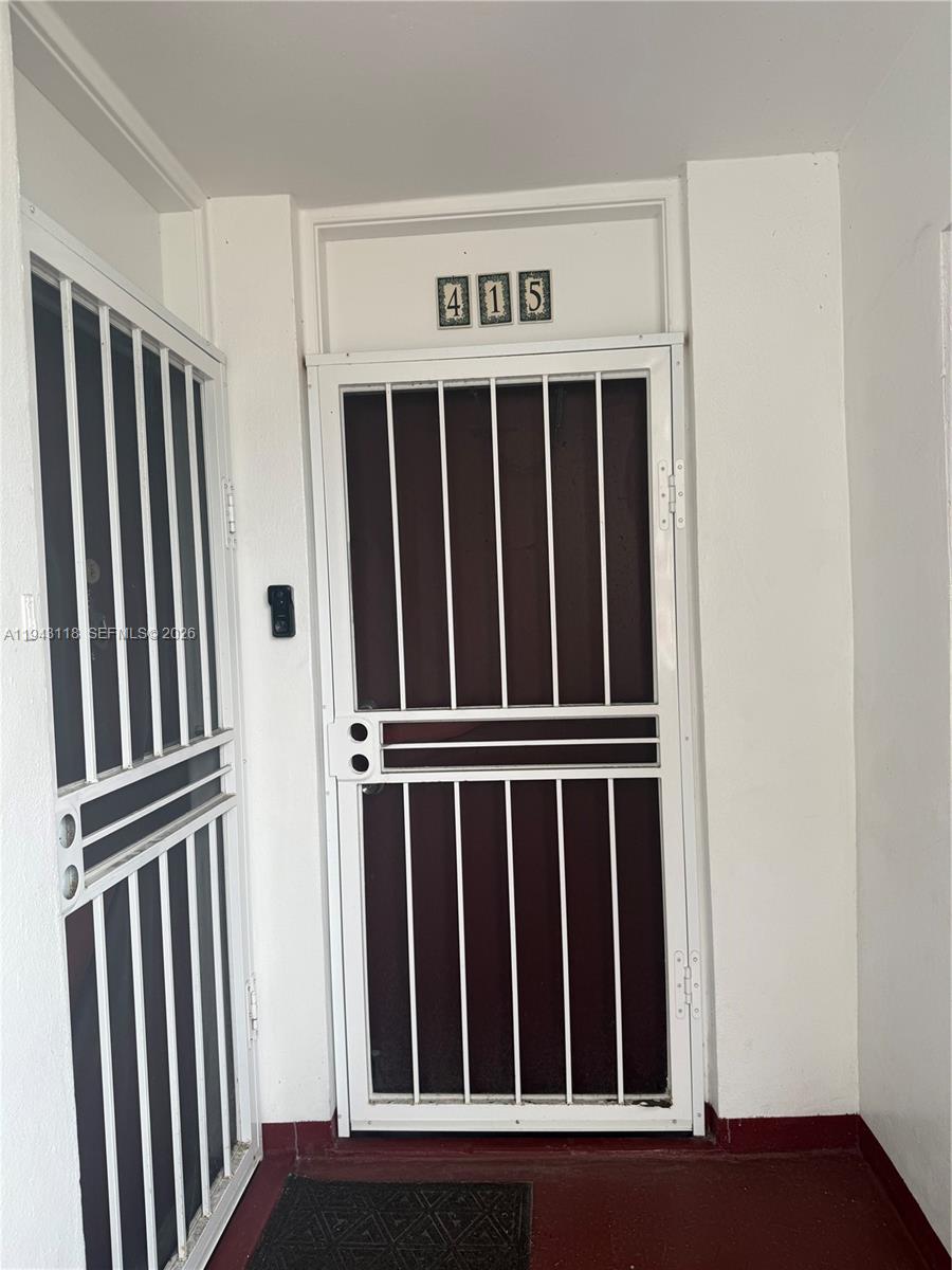 3660 NE 166th St #415 North Miami Beach, FL 33160