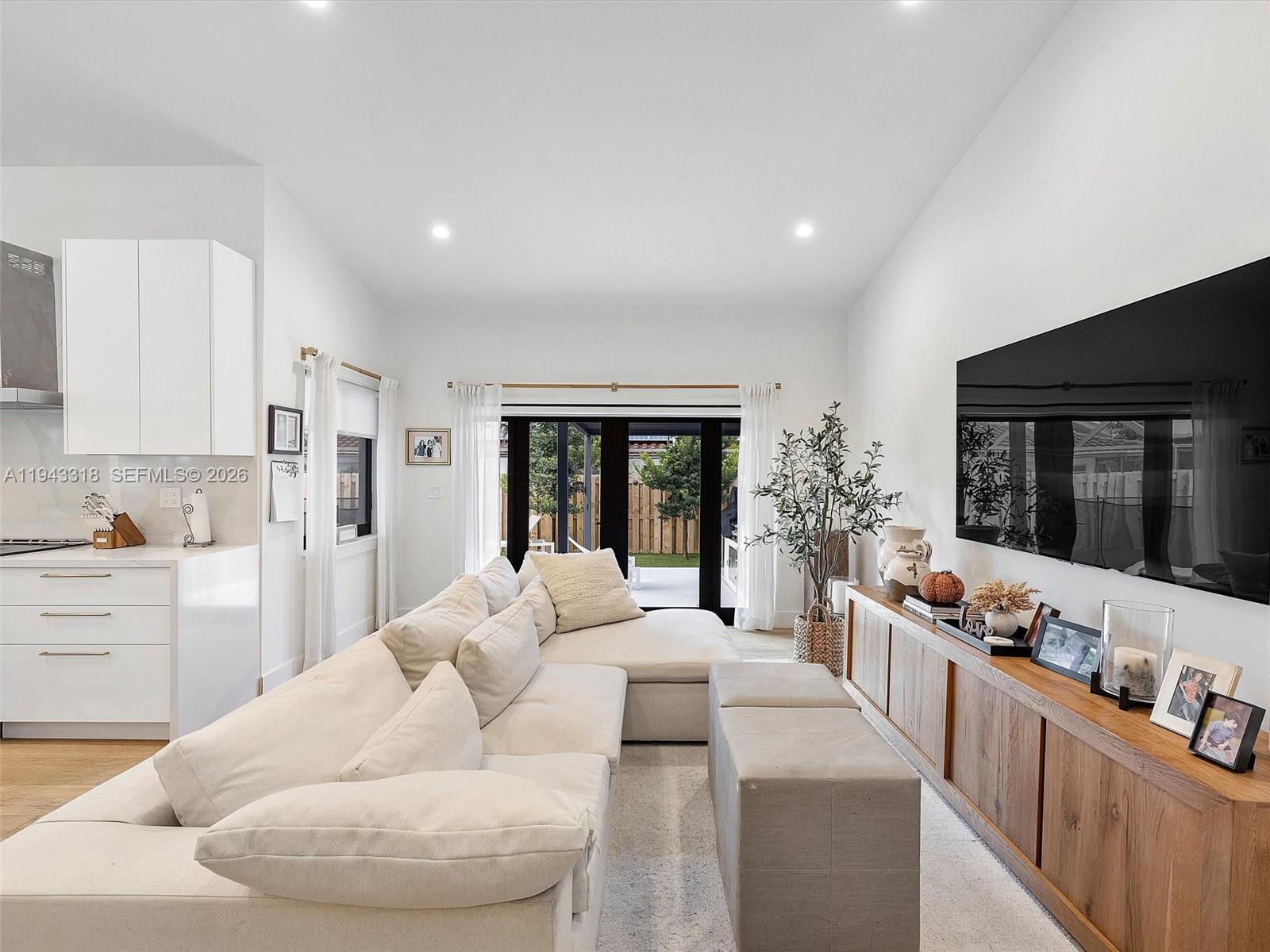 3776 SW 107th Ct Miami, FL 33165