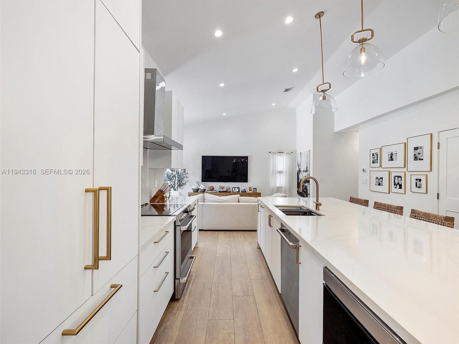 3776 SW 107th Ct Miami, FL 33165