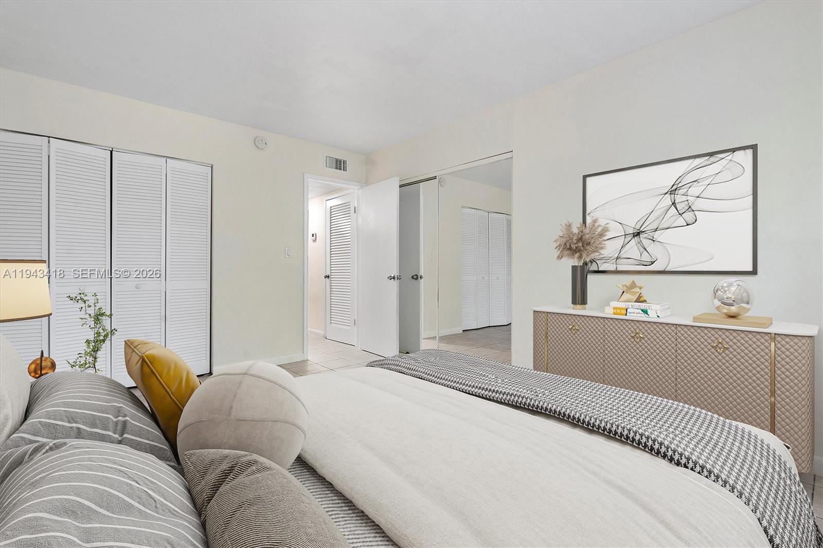 1715 N 16th Ave #306 Hollywood, FL 33020