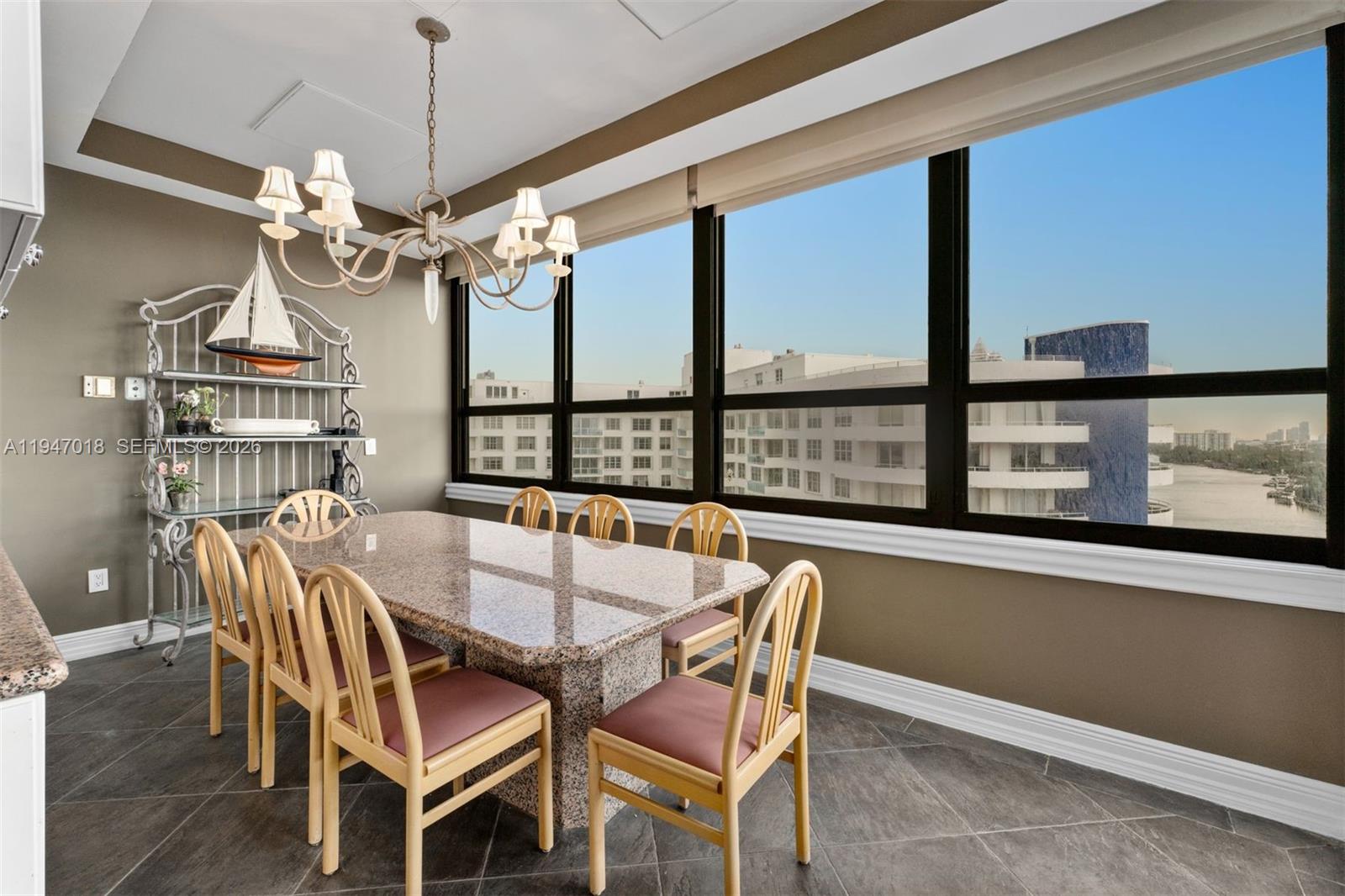 5225 Collins Ave #PH8 Miami Beach, FL 33140