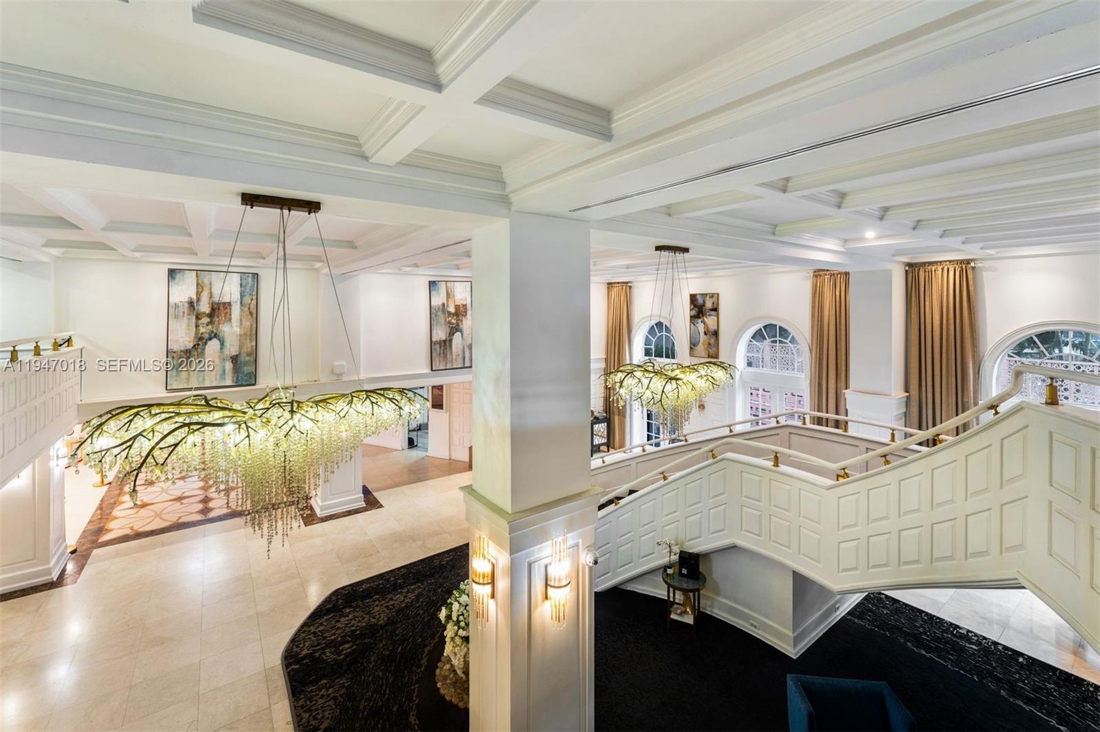 5225 Collins Ave #PH8 Miami Beach, FL 33140