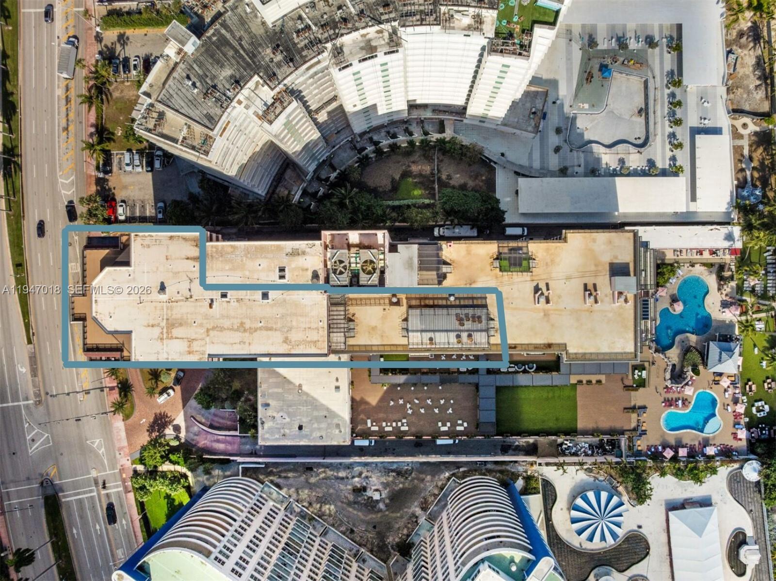 5225 Collins Ave #PH8 Miami Beach, FL 33140