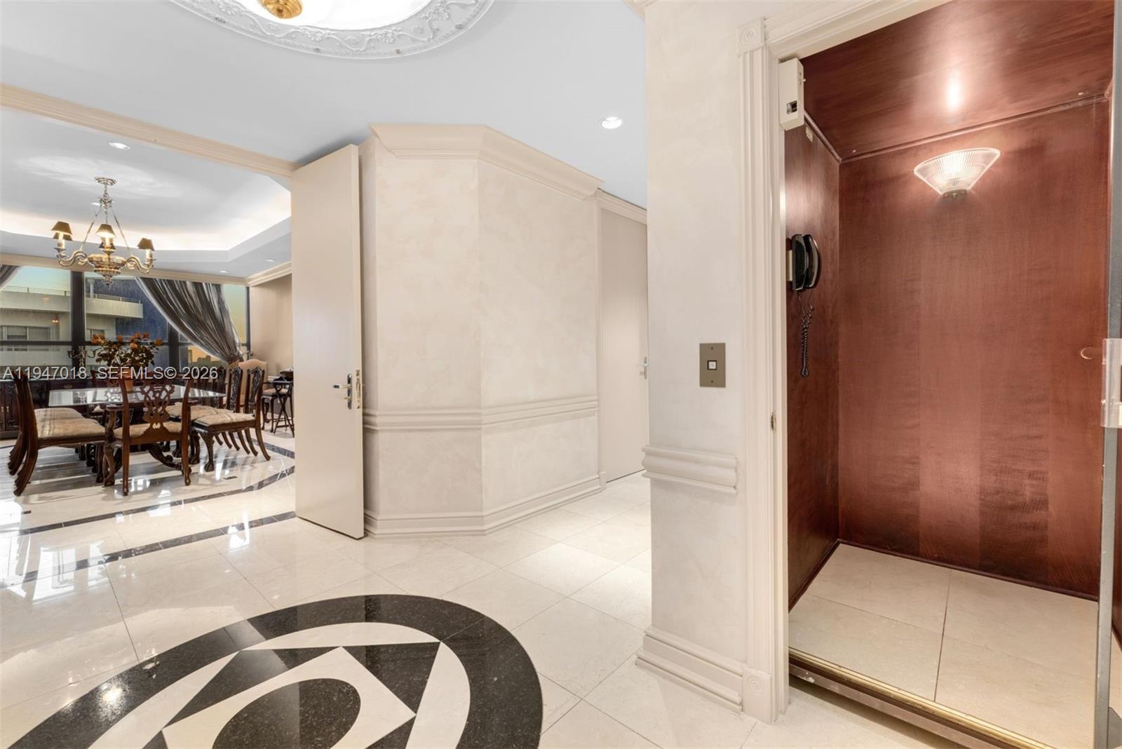 5225 Collins Ave #PH8 Miami Beach, FL 33140