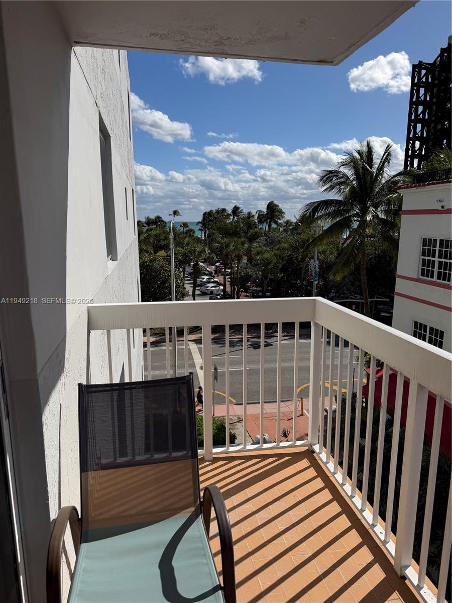 3588 Collins Ave #404 Miami Beach, FL 33140