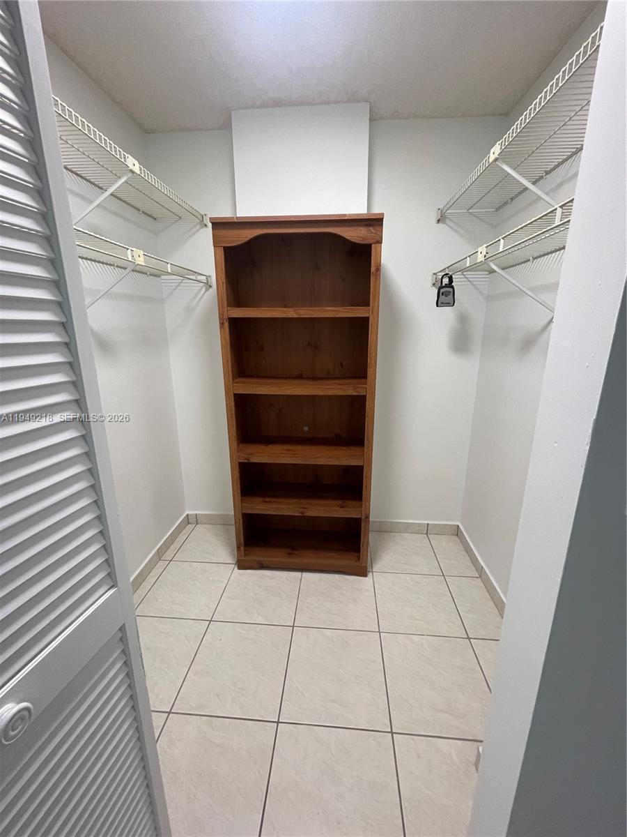 3588 Collins Ave #404 Miami Beach, FL 33140