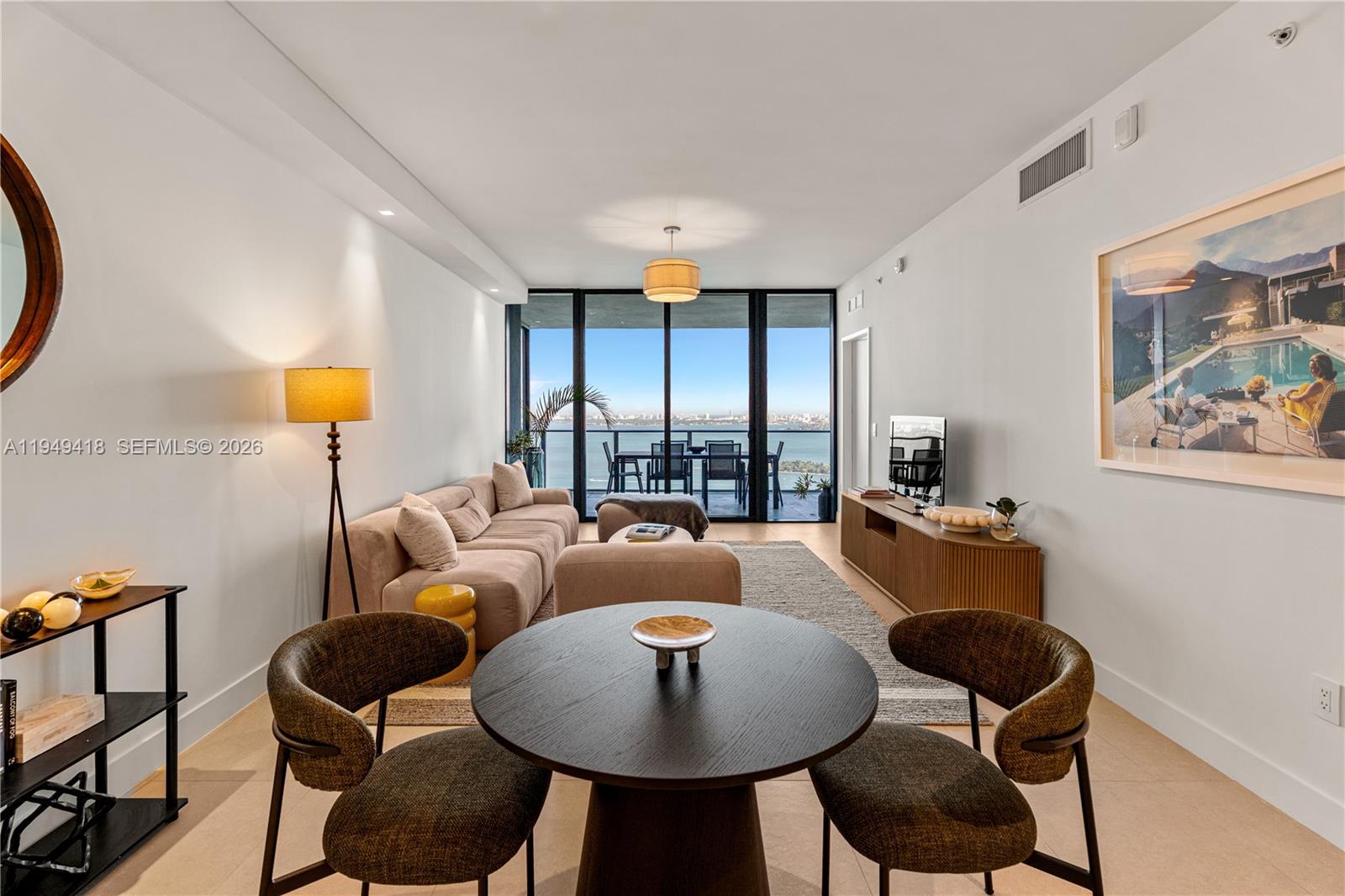 700 NE 24th St #2602