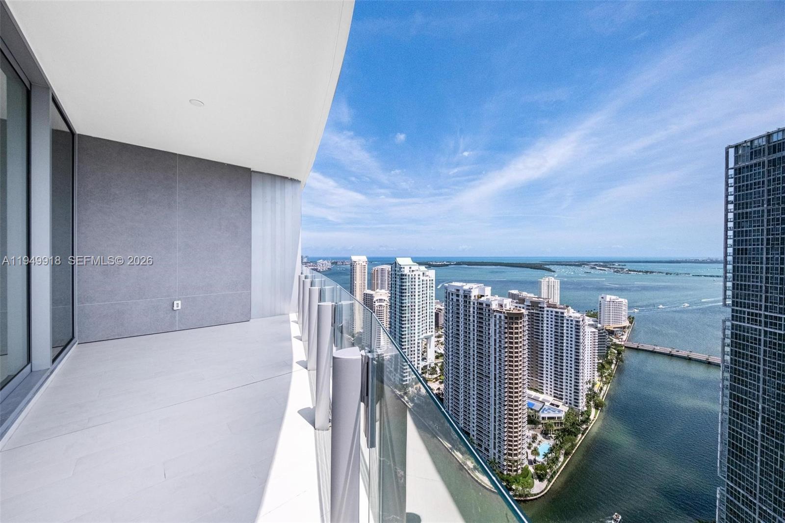 300 Biscayne Blvd Way #4507W Miami, FL 33131