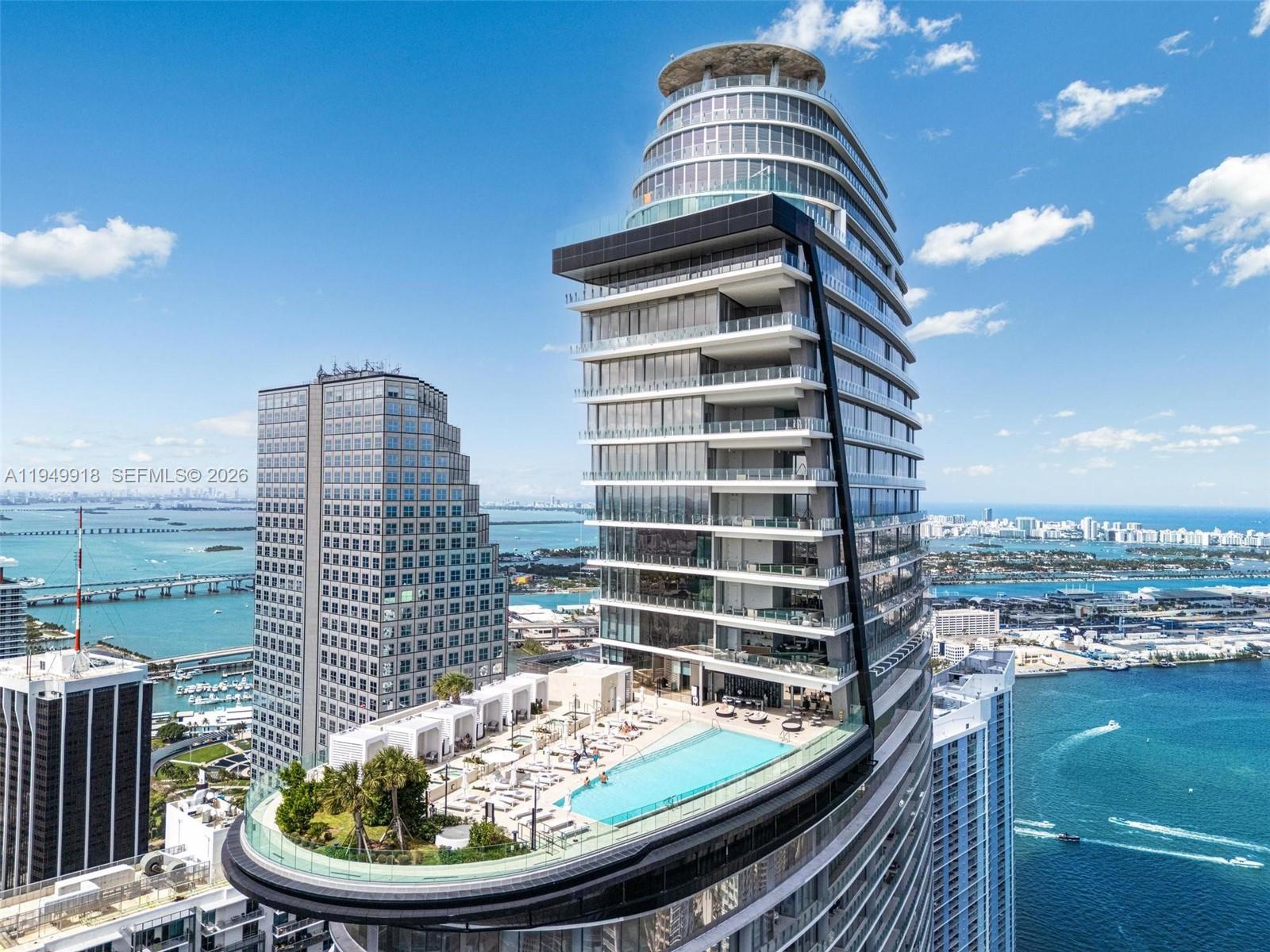 300 Biscayne Blvd Way #4507W Miami, FL 33131