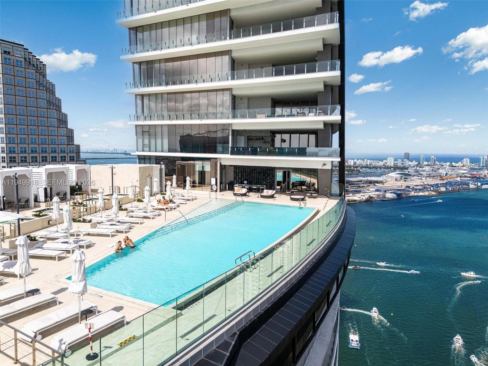 300 Biscayne Blvd Way #4507W Miami, FL 33131