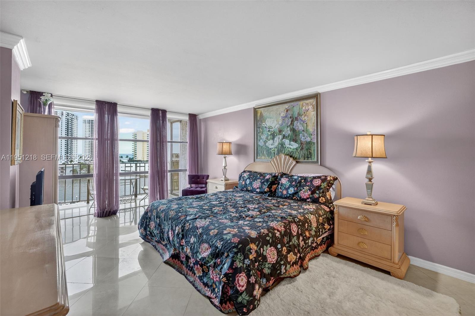 1000 Parkview Dr #806 Hallandale Beach, FL 33009