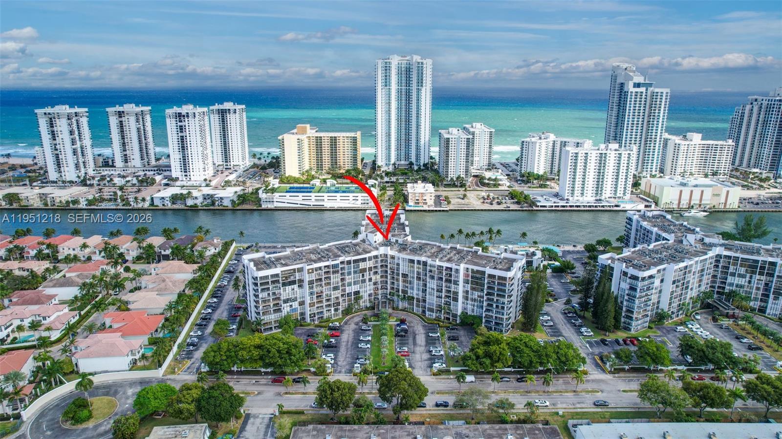 1000 Parkview Dr #806 Hallandale Beach, FL 33009