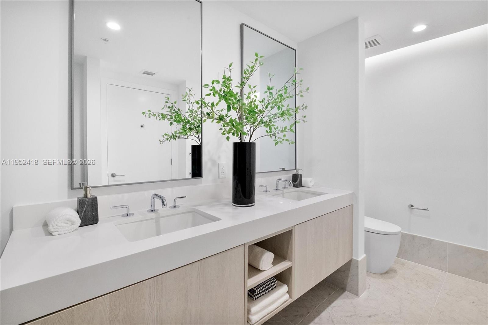 9221 E Bay Hbr #509 Bay Harbor Islands, FL 33154