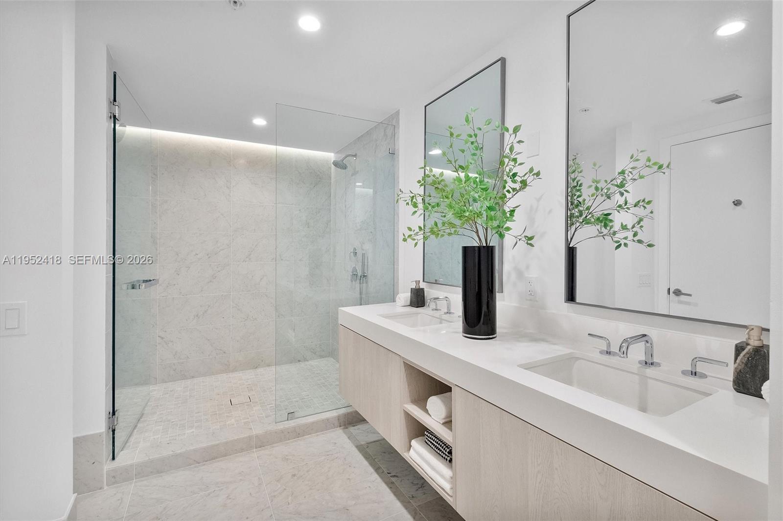 9221 E Bay Hbr #509 Bay Harbor Islands, FL 33154