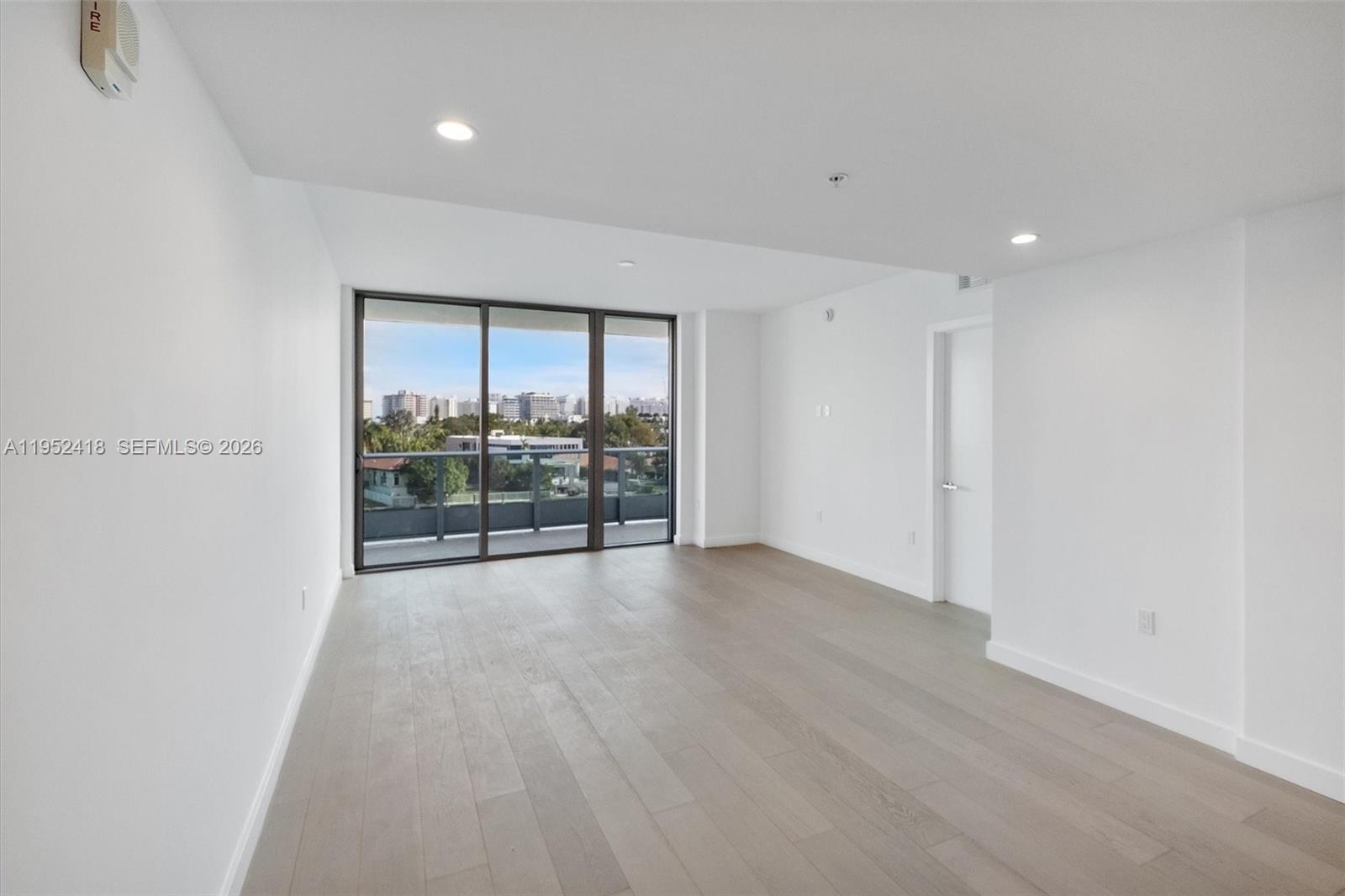 9221 E Bay Hbr #509 Bay Harbor Islands, FL 33154