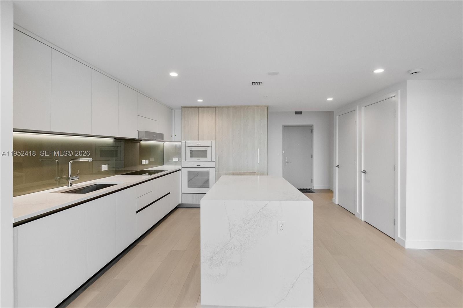 9221 E Bay Hbr #509 Bay Harbor Islands, FL 33154