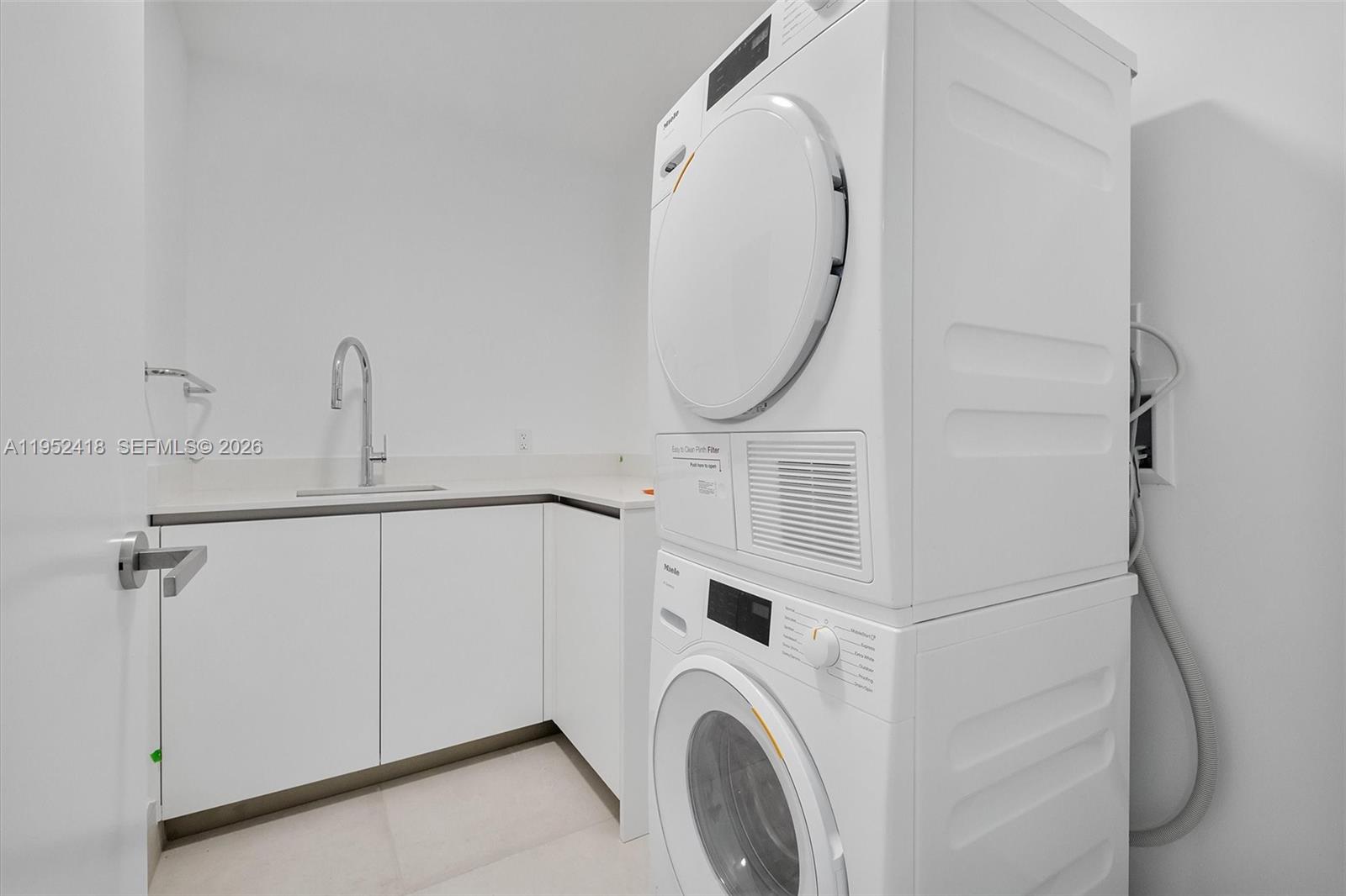 9221 E Bay Hbr #509 Bay Harbor Islands, FL 33154