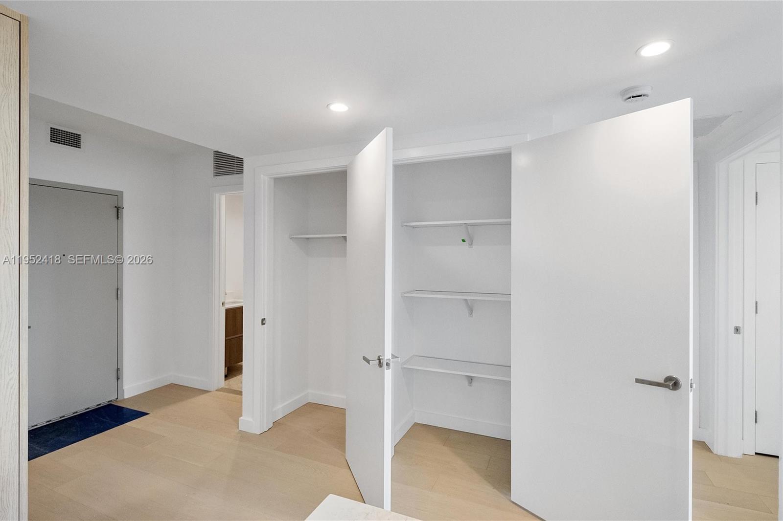 9221 E Bay Hbr #509 Bay Harbor Islands, FL 33154