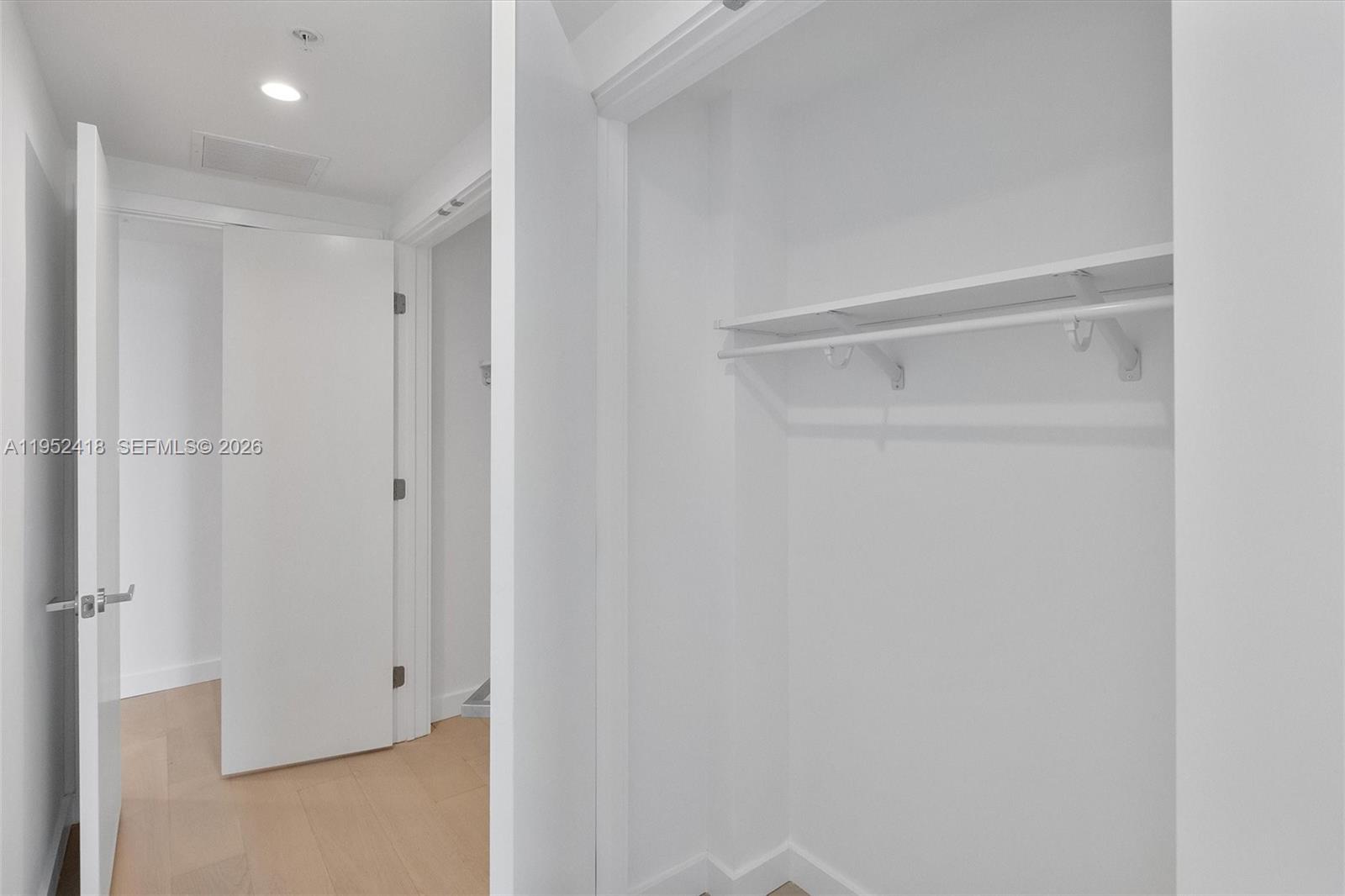 9221 E Bay Hbr #509 Bay Harbor Islands, FL 33154