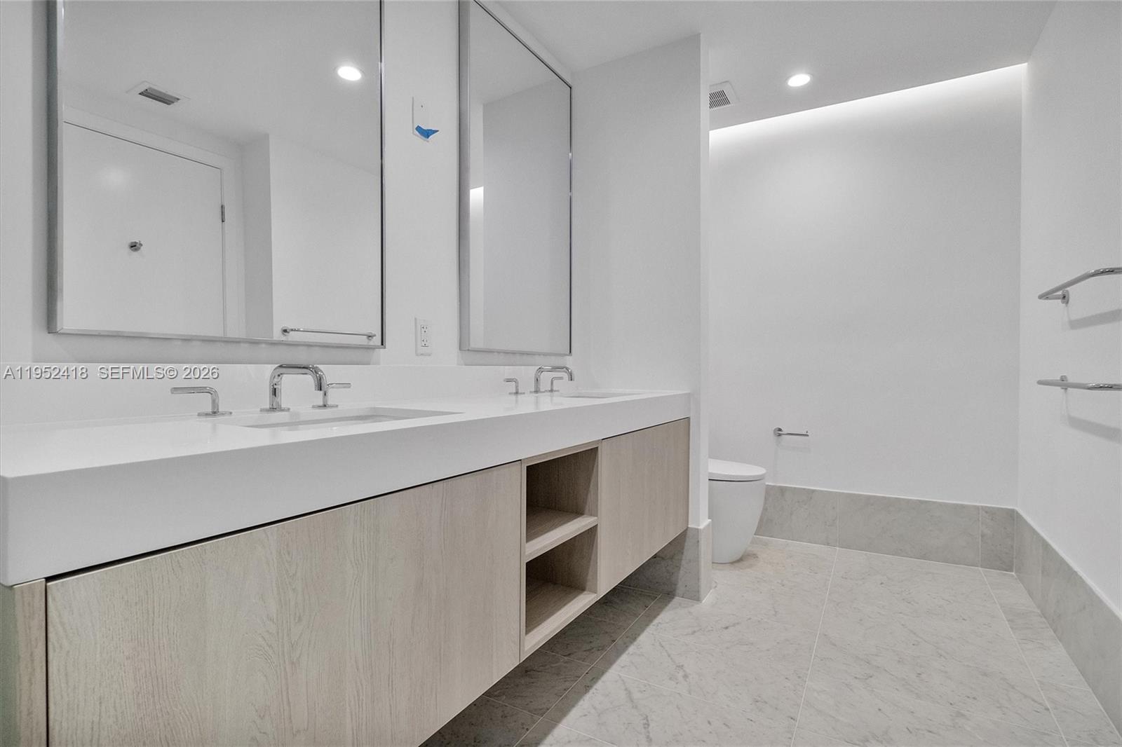 9221 E Bay Hbr #509 Bay Harbor Islands, FL 33154