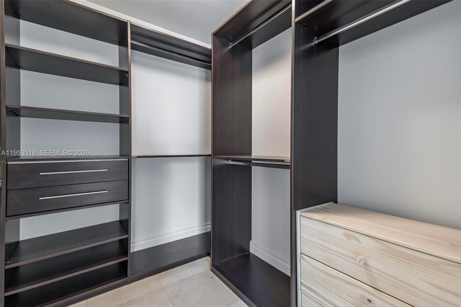 image 1060 Brickell - 105019