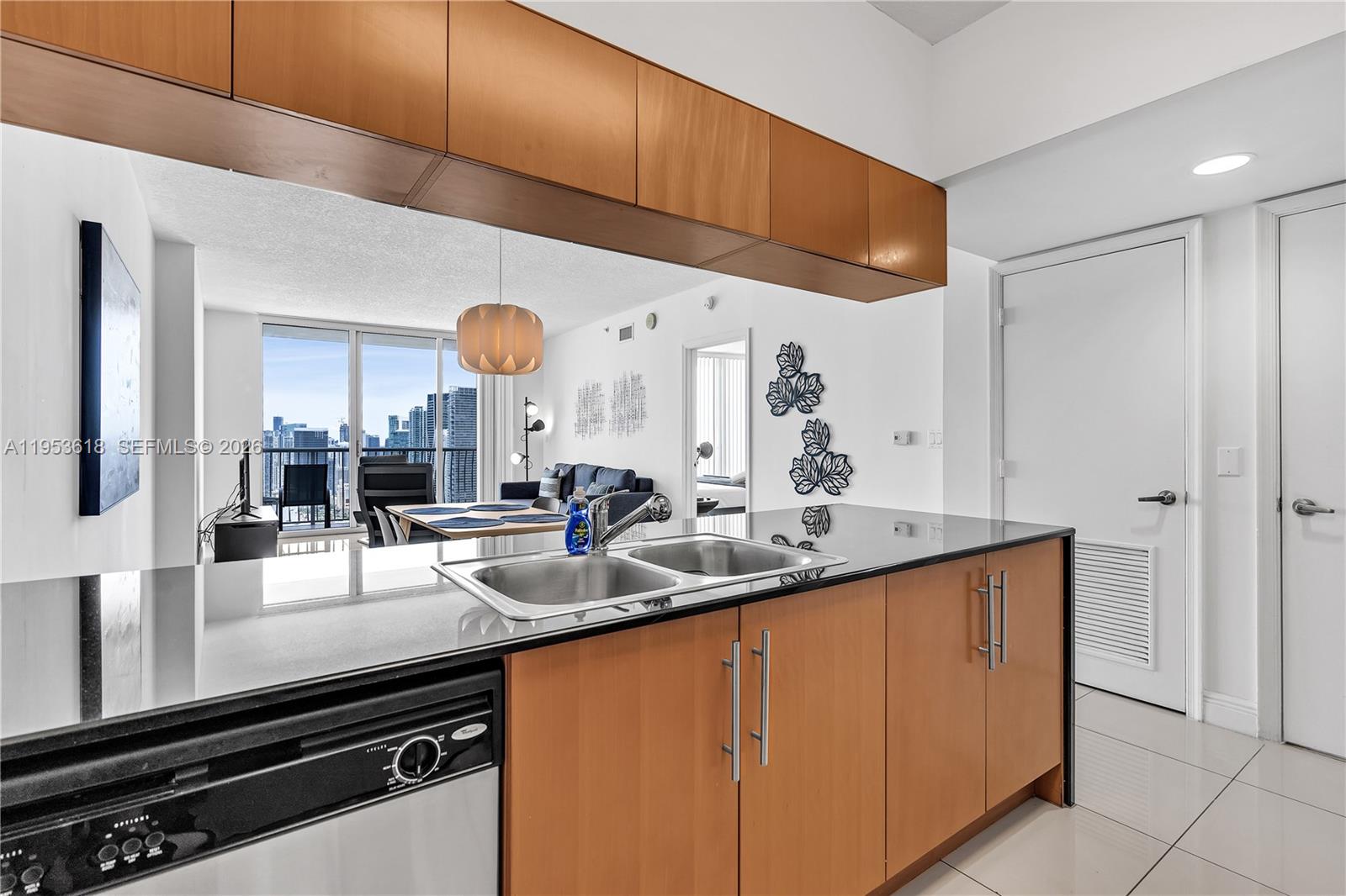 1750 N Bayshore Dr #5310 Miami, FL 33132