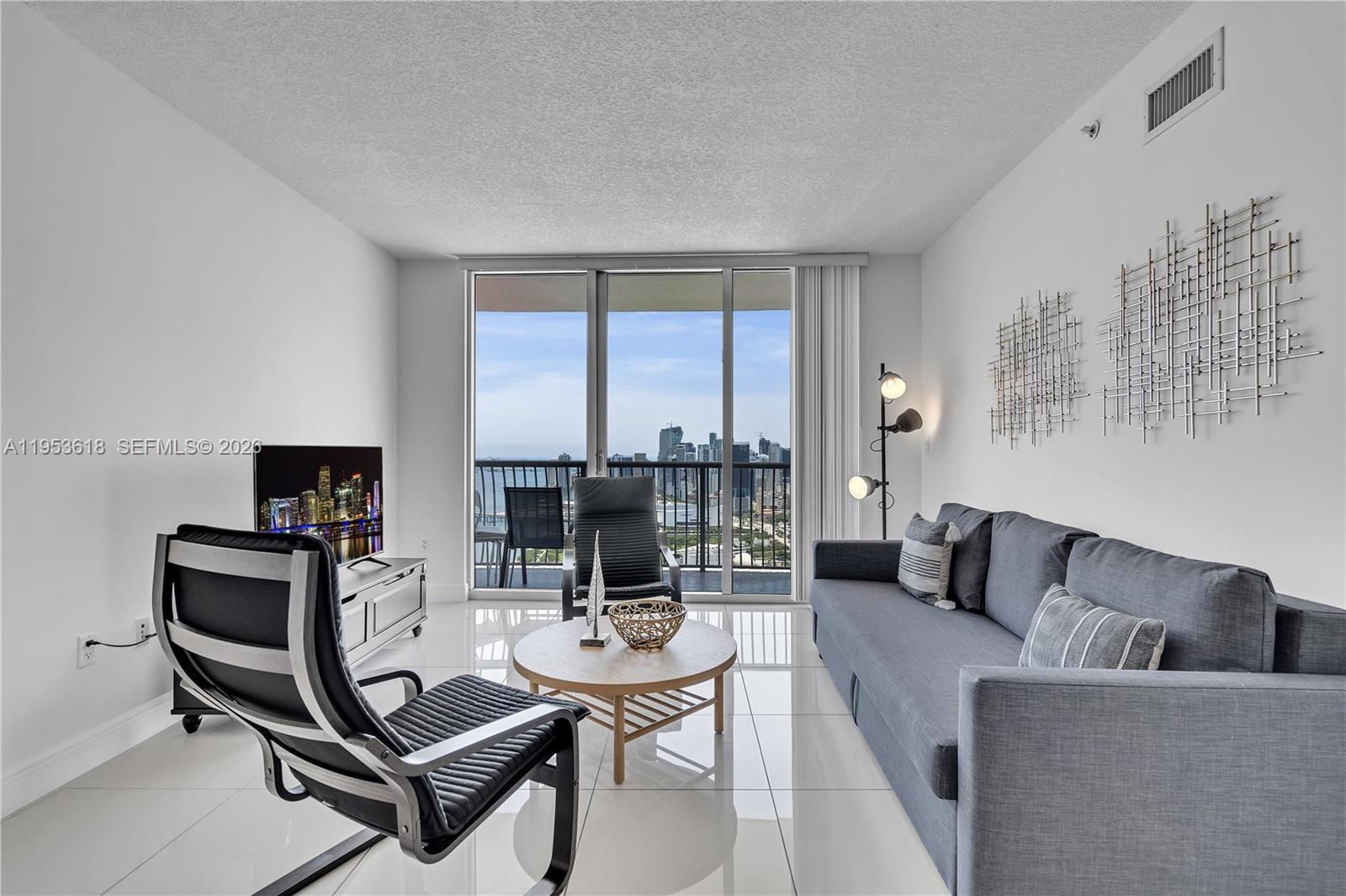 1750 N Bayshore Dr #5310 Miami, FL 33132