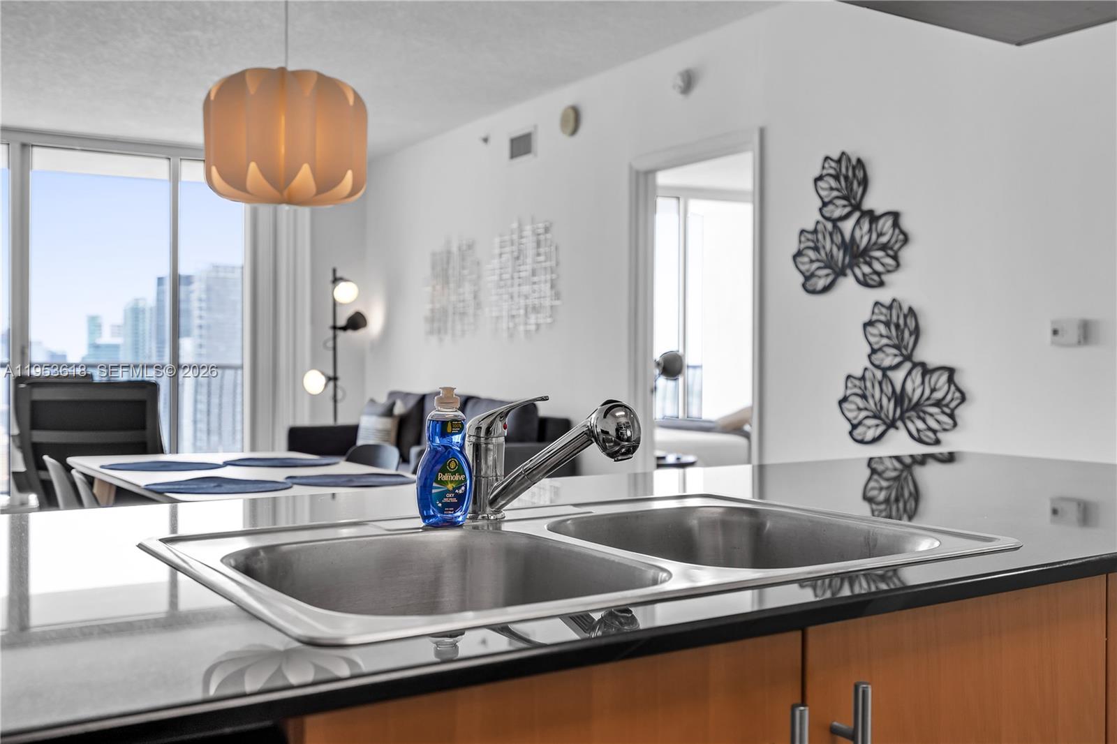 1750 N Bayshore Dr #5310 Miami, FL 33132