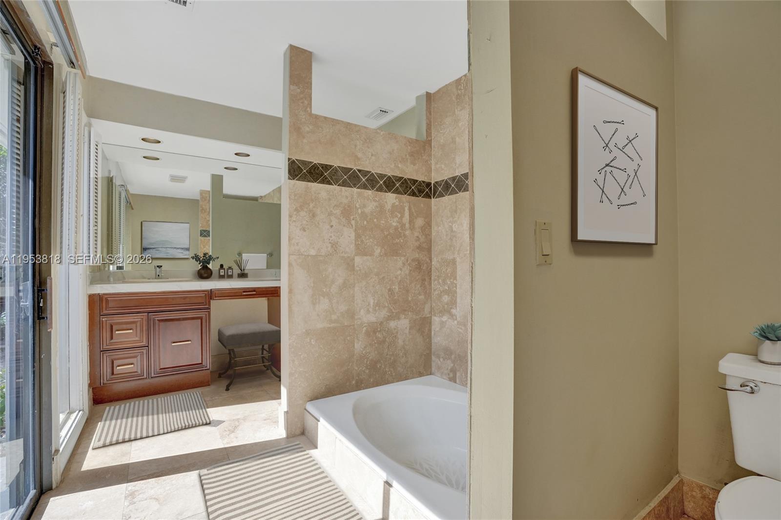 17115 Bay St Jupiter, FL 33477