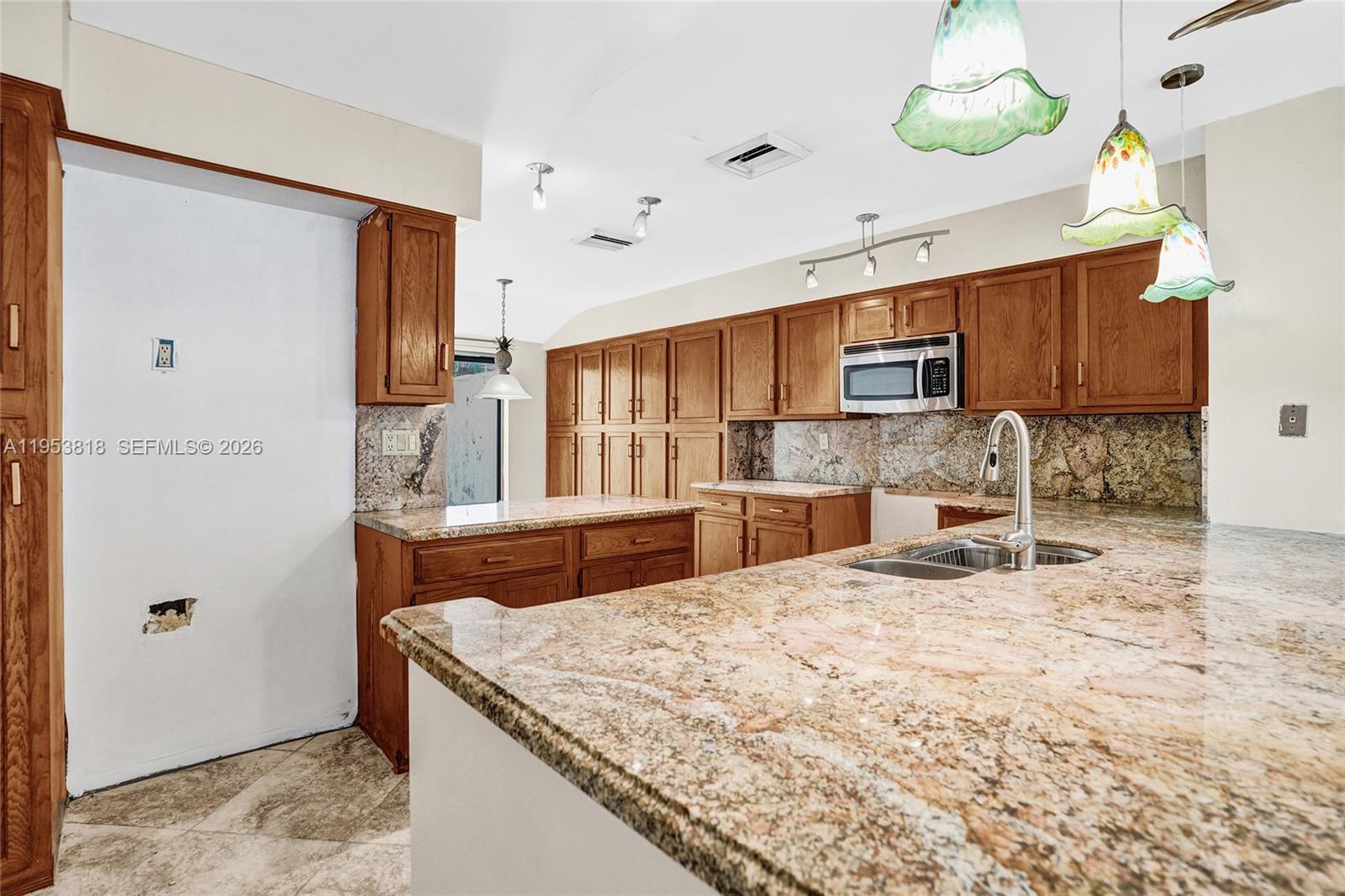 17115 Bay St Jupiter, FL 33477