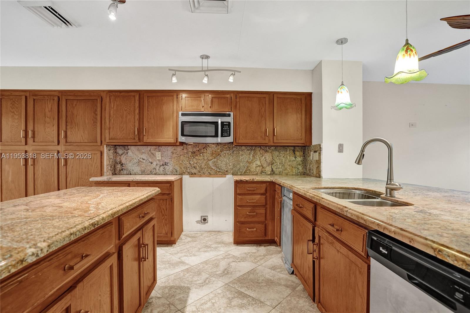 17115 Bay St Jupiter, FL 33477