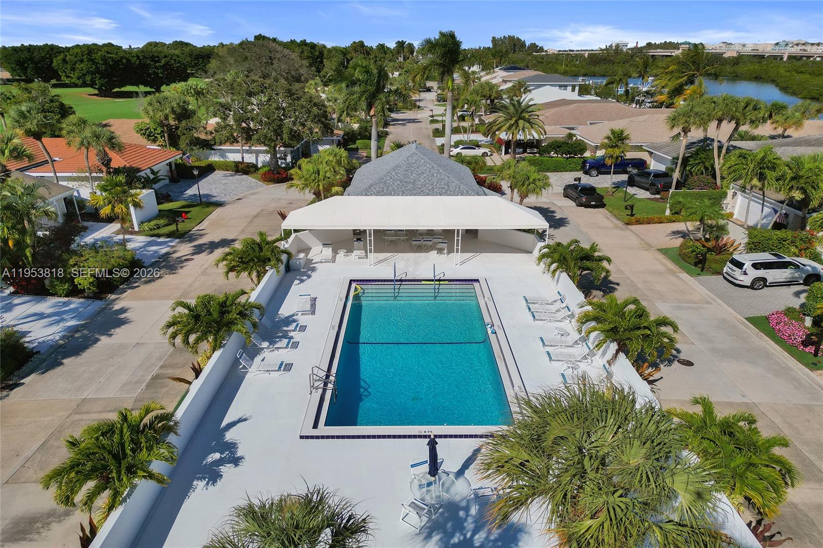 17115 Bay St Jupiter, FL 33477