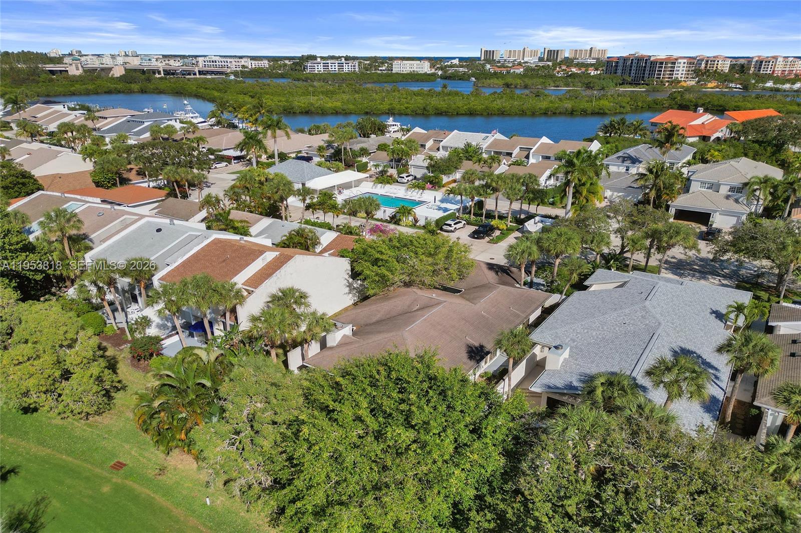 17115 Bay St Jupiter, FL 33477