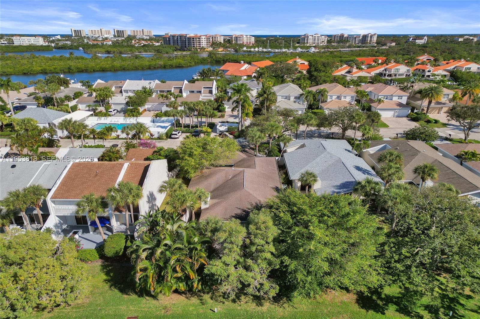 17115 Bay St Jupiter, FL 33477