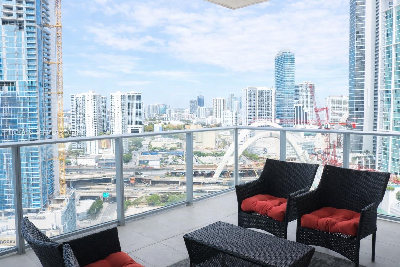 image Paramount Miami Worldcenter10