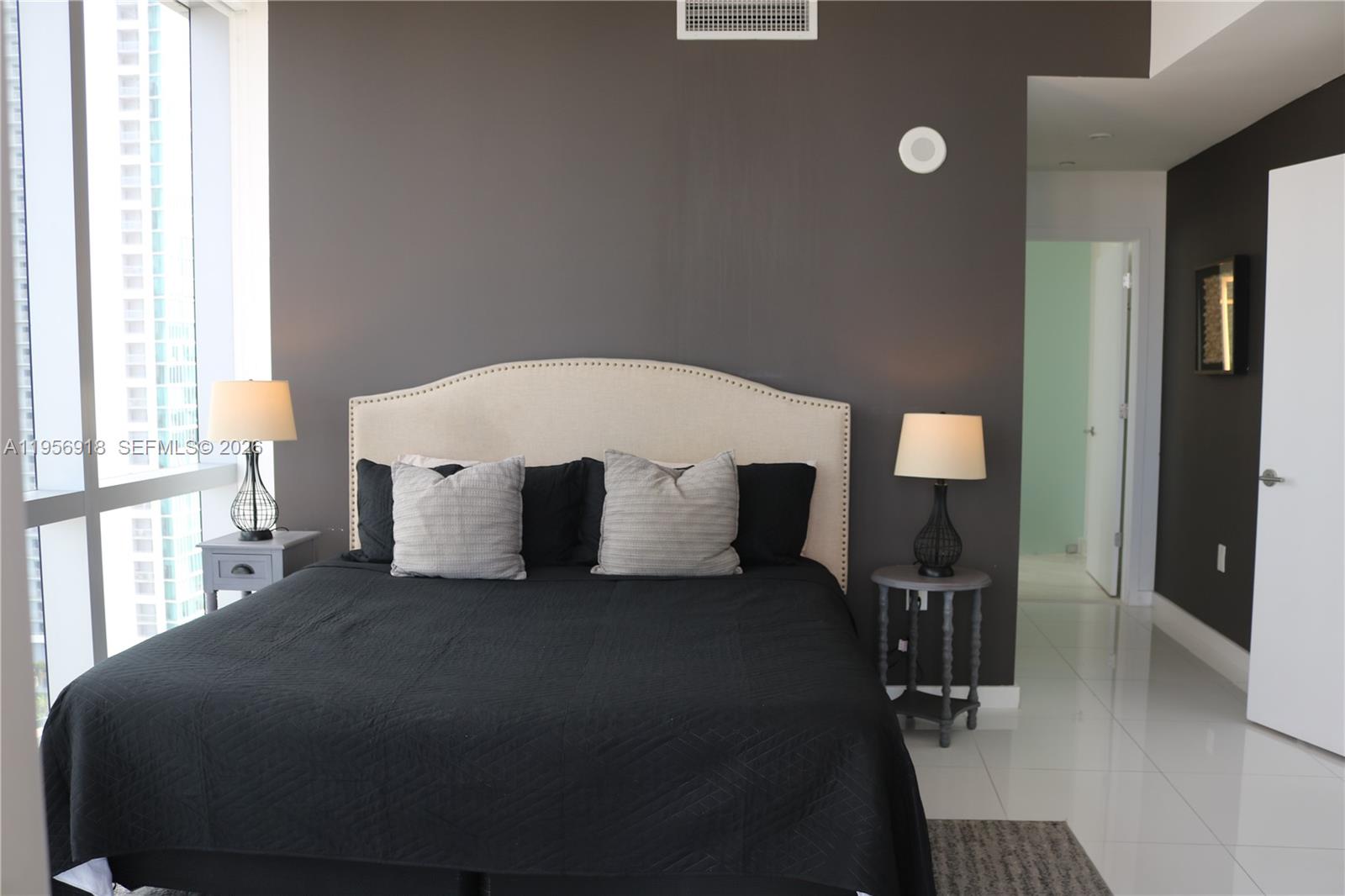 image Paramount Miami Worldcenter13