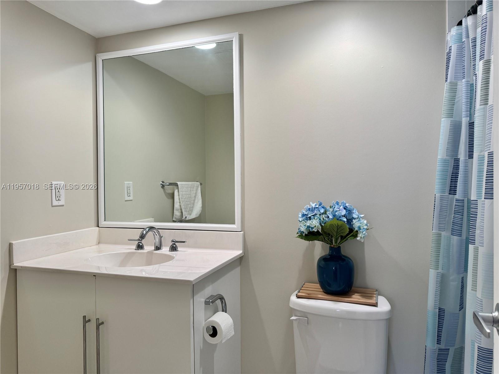 3000 S Ocean Dr #1006 Hollywood, FL 33019