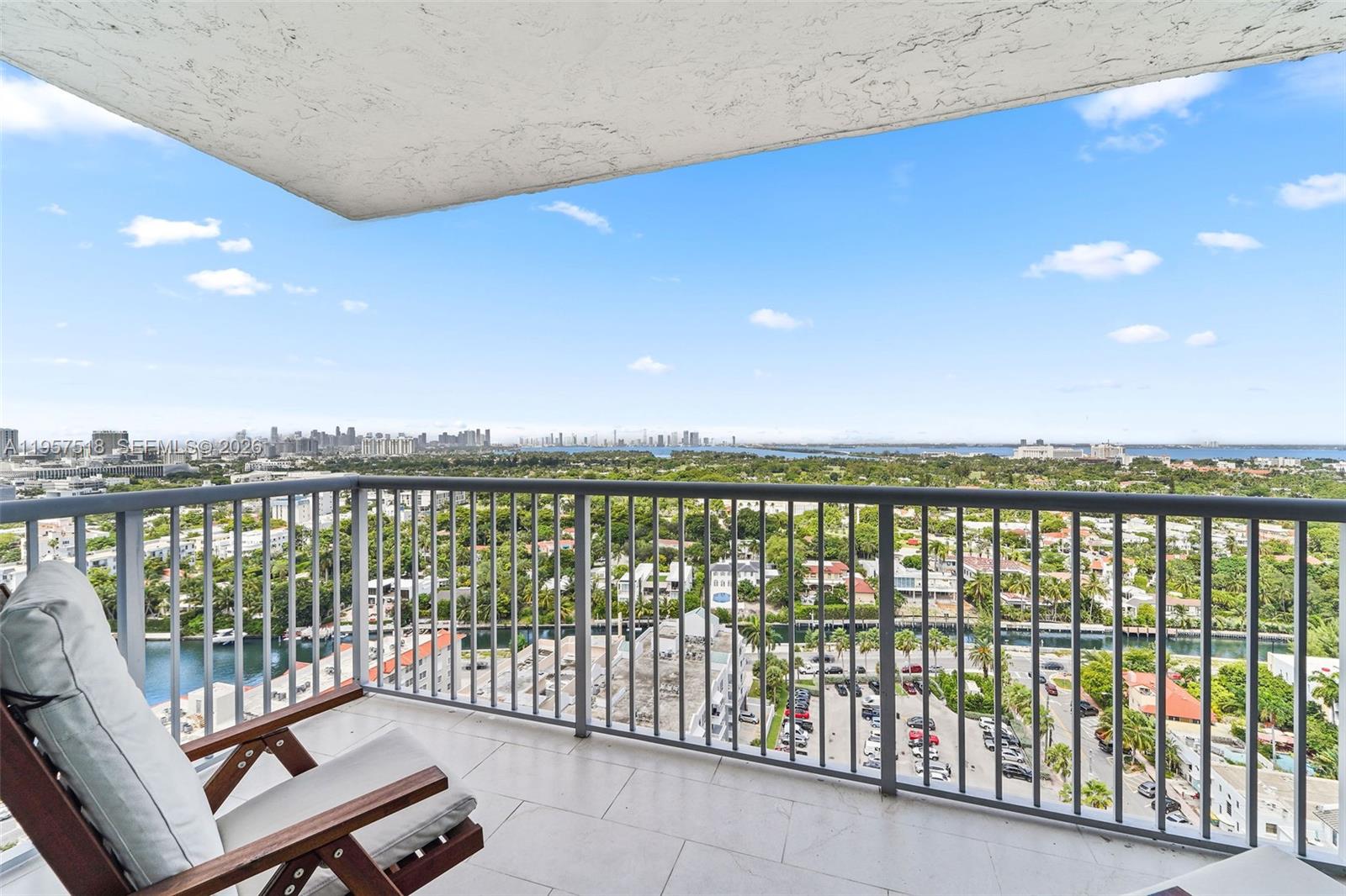 2655 Collins Ave #2301 Miami Beach, FL 33140