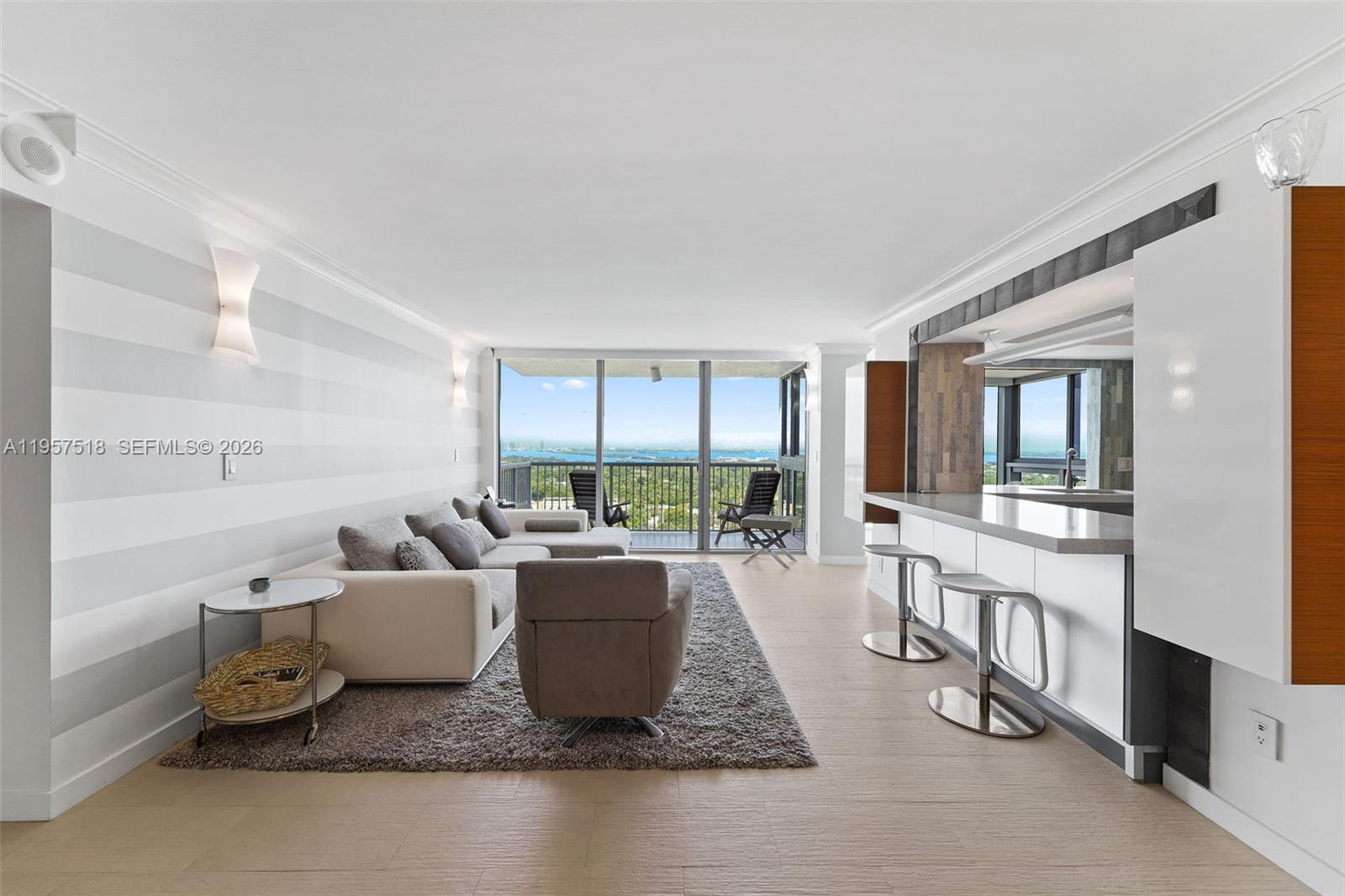2655 Collins Ave #2301 Miami Beach, FL 33140