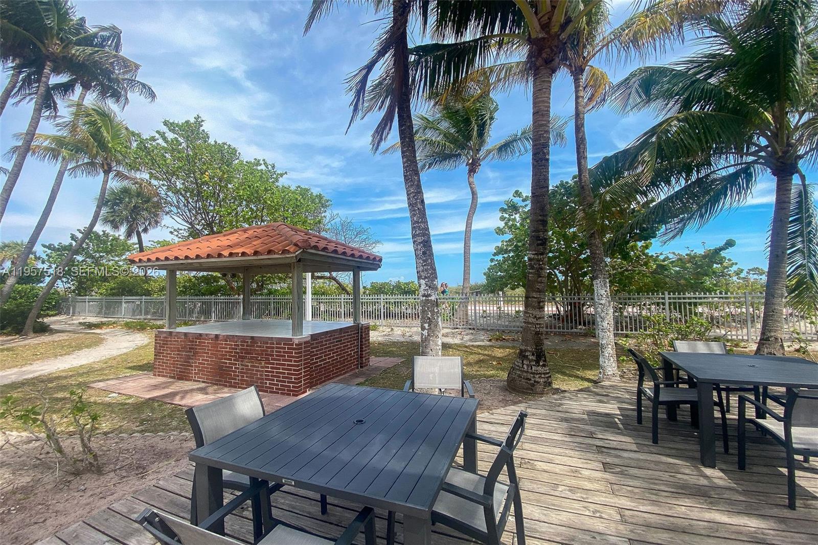 2655 Collins Ave #2301 Miami Beach, FL 33140