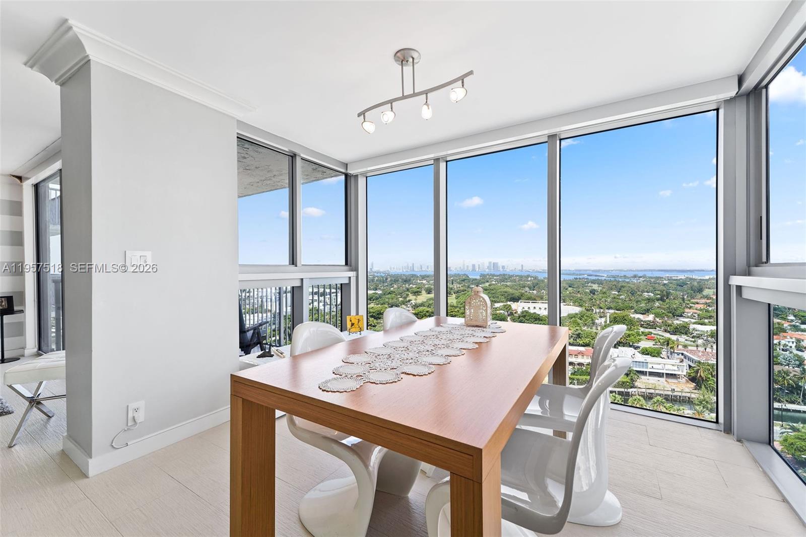 2655 Collins Ave #2301 Miami Beach, FL 33140