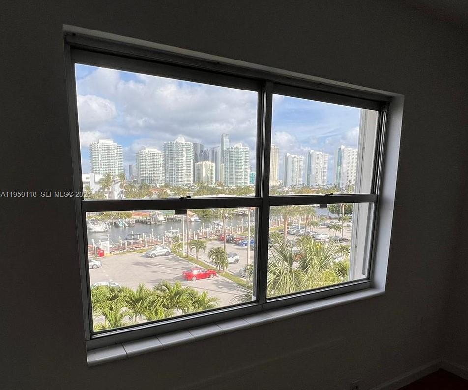 400 Kings Pt Dr #424 Sunny Isles Beach, FL 33160