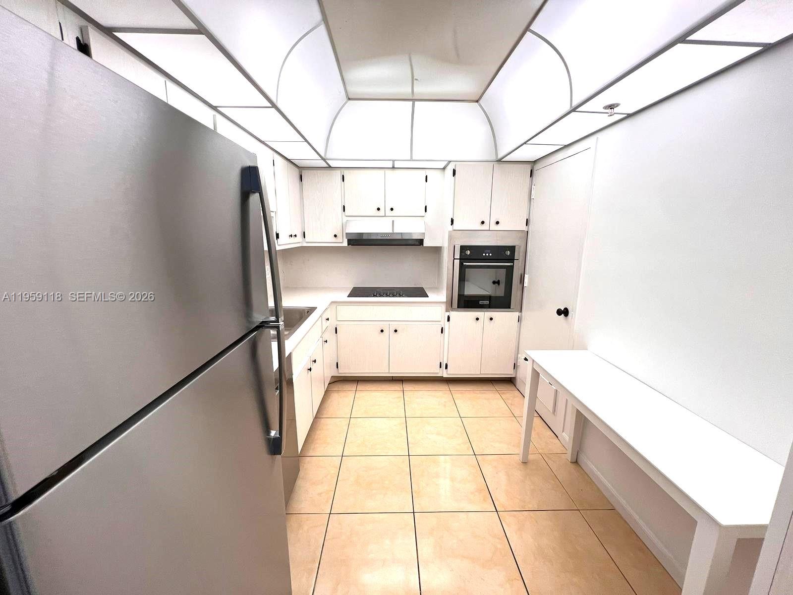 400 Kings Pt Dr #424 Sunny Isles Beach, FL 33160