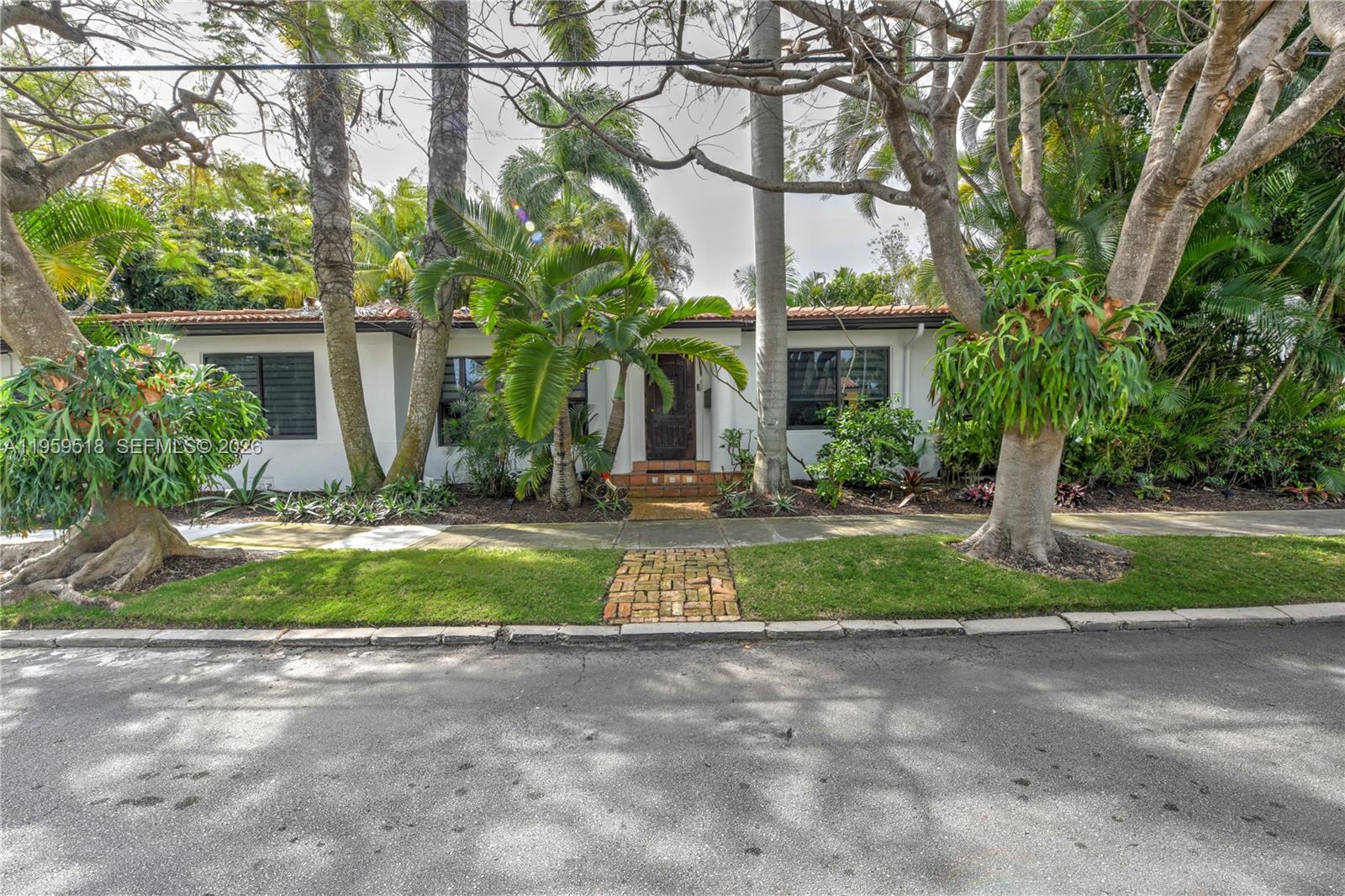 110 N 16th Ave Hollywood, FL 33020