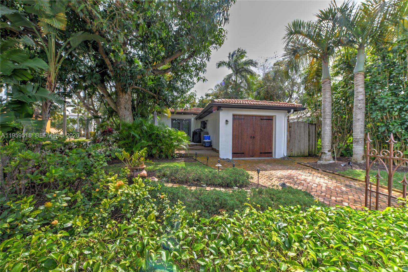 110 N 16th Ave Hollywood, FL 33020