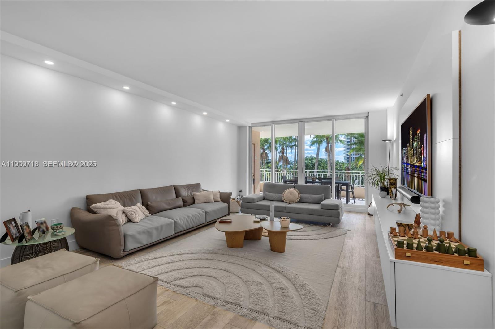 image Ocean Tower Two2