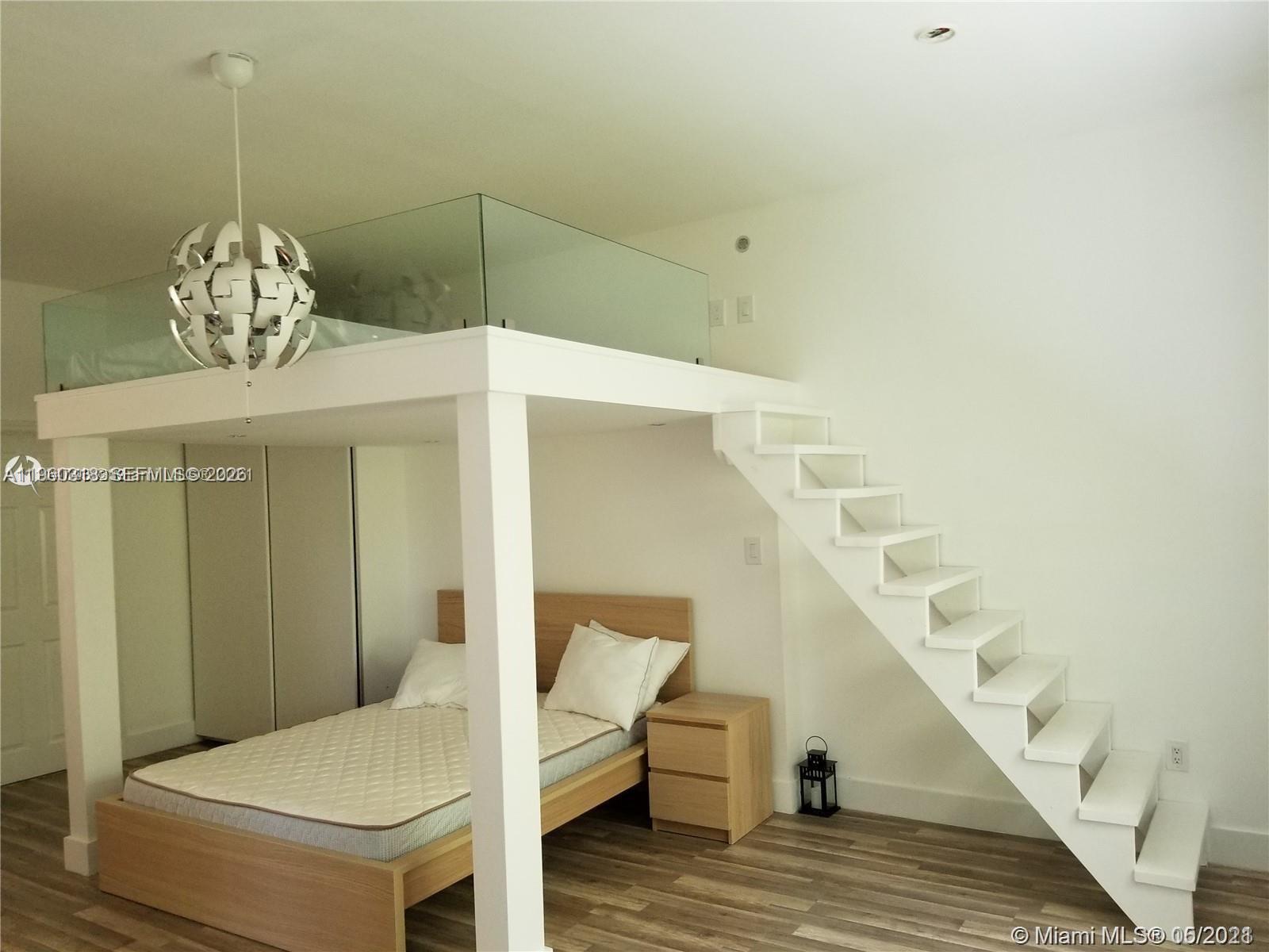 1045 Meridian Ave #4