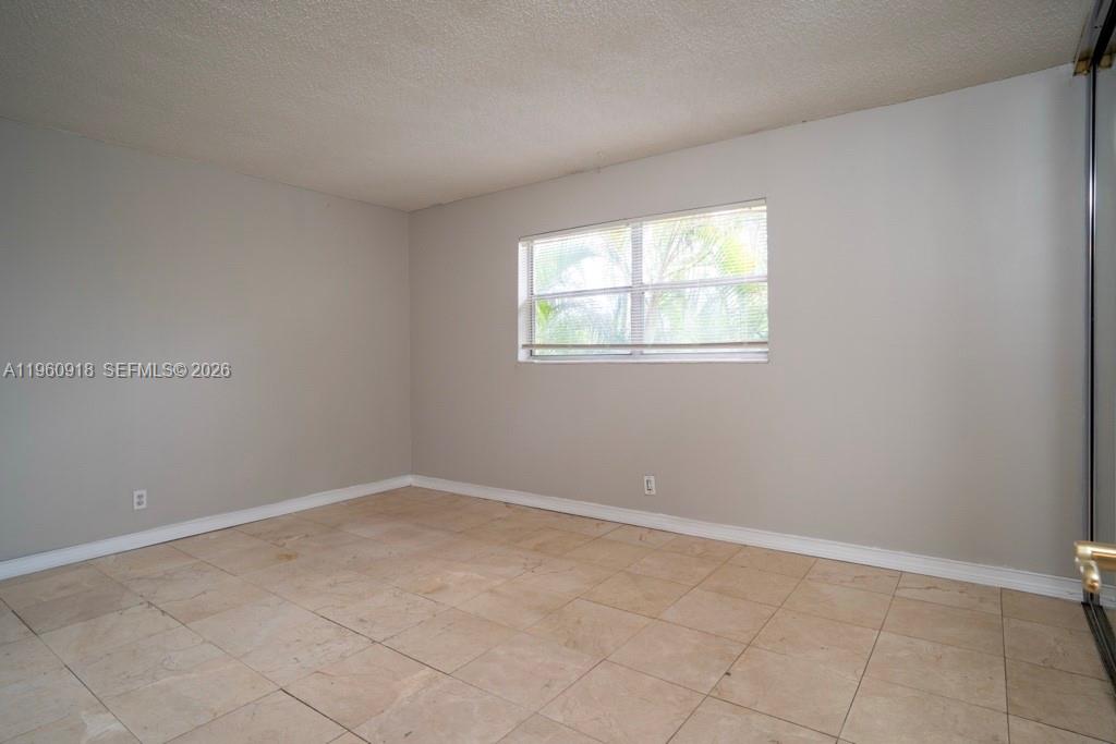 550 SE 2nd Ave #G25 Deerfield Beach, FL 33441