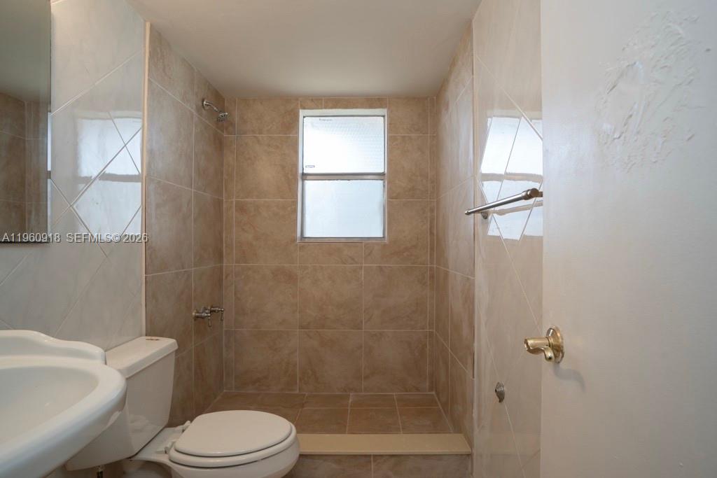 550 SE 2nd Ave #G25 Deerfield Beach, FL 33441