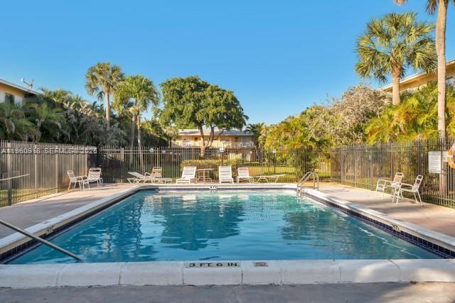 550 SE 2nd Ave #G25 Deerfield Beach, FL 33441